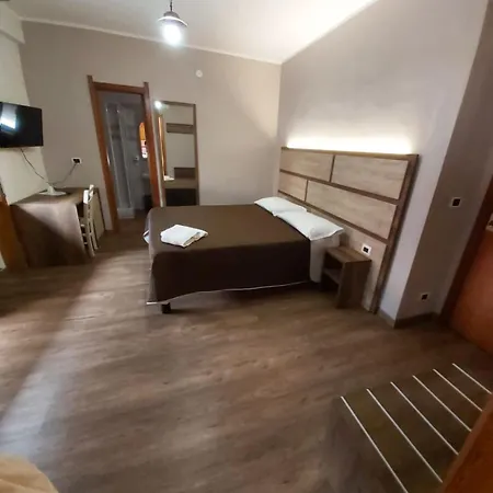 Lo Sciatore & Restaurant Camigliatello Silano